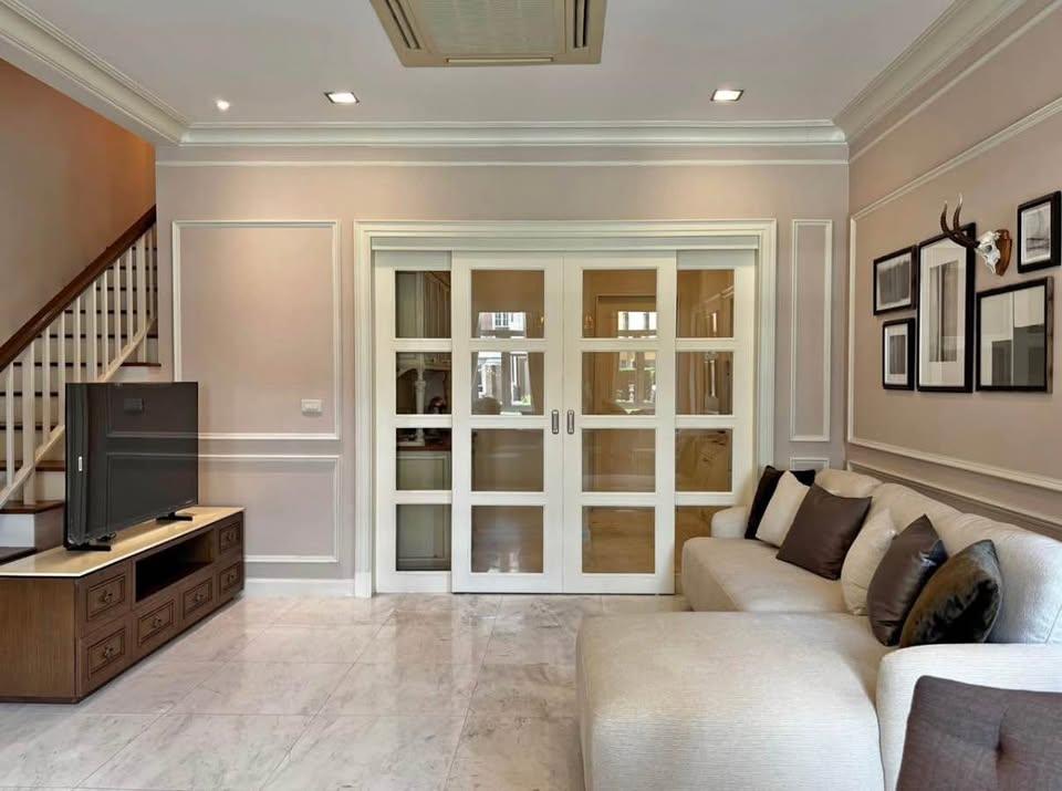 Garden Square 4 Bed Townhouse near Bangkok Prep