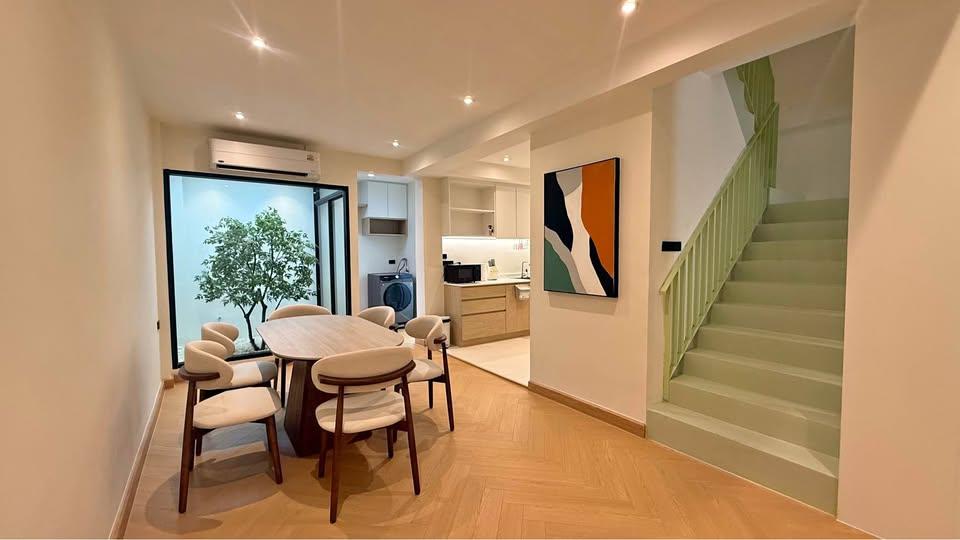 3 Bed Townhouse at Sukhumvit 48