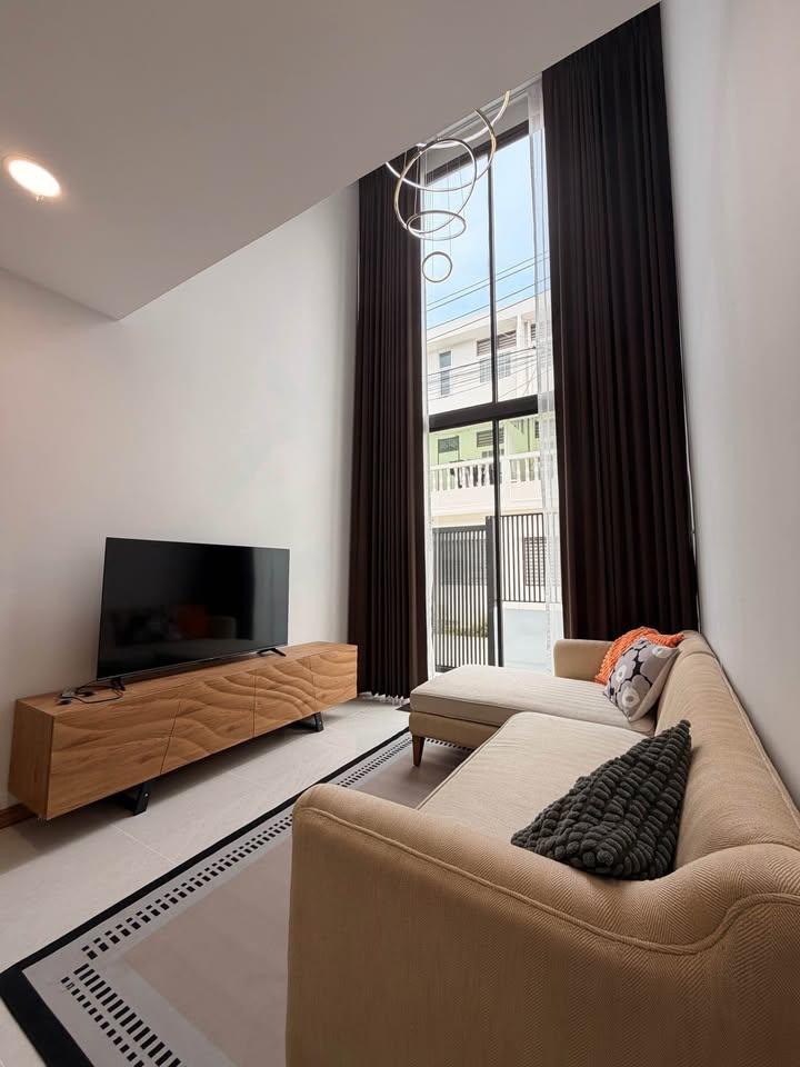 3 Bedrooms Townhouse in Ekkamai 22